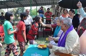 The Governor of Arunachal Pradesh Shri PB Acharya and States First Lady Smt Kavita Acharya celebrate the festive occasion of Holi with differently abled childrens of Donyi-Polo Mission School for the hearing and visually impaired, Chimpu  on 13th March 2017. 